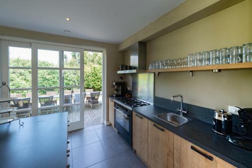 Hotel Hof Van Renesse / Pension Lockershof