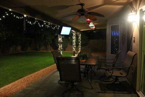 Resort Style Desert Oasis, Pool, Golf, Billiards & Ping Pong