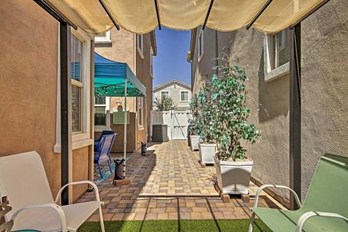 Contemporary Gilbert Home With Furnished Patio!