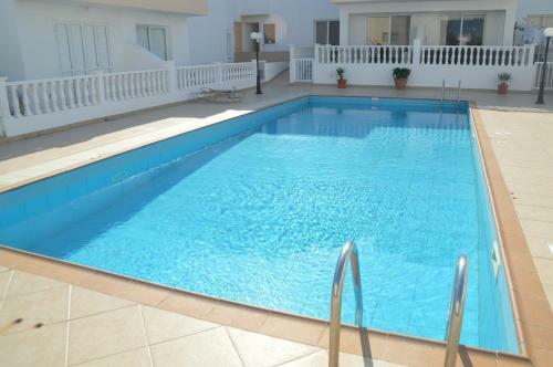 Apartamento Whiteroseapartment Penthouse Kapparis