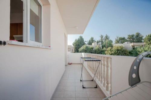 Beautiful 2 Bed Apartment With Great Views In Paphos