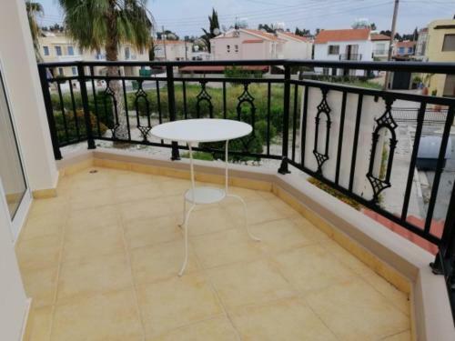Universal Daphne 3 Bedroom Villa In Kato Paphos Paphos