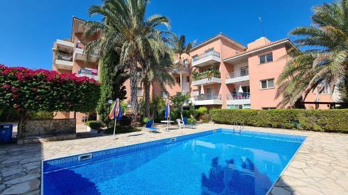 Central 2 Bedroom Apartment In Kato Paphos