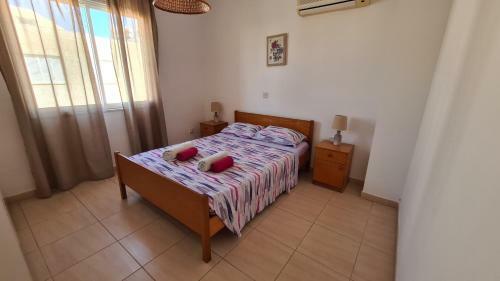 Central 2 Bedroom Apartment In Kato Paphos