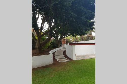H&s Rent Casa Blanca Rest House.