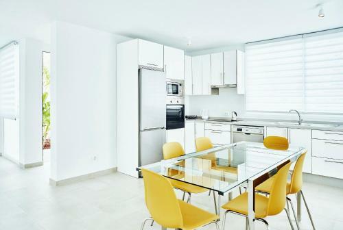 Villa Vila Carla - 3bdr + 3bath In Amarilla Golf