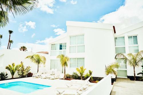 Villa Vila Carla - 3bdr + 3bath In Amarilla Golf
