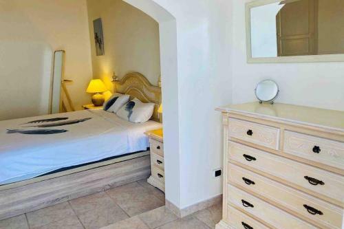 Villa With Sea View And Luxury Heated Pool