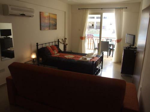 Apartamento Studio With Shower Room E3, Full Kitchen, Poolside, Free Wifi