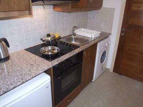 Apartamento Studio With Shower Room E3, Full Kitchen, Poolside, Free Wifi