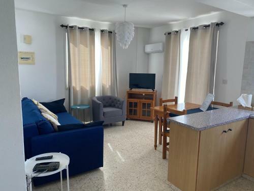 Riana Latchi Apartment