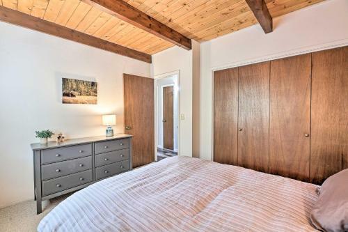 Dreamy Pinetop Log Cabin Golf, Hike And Ski!