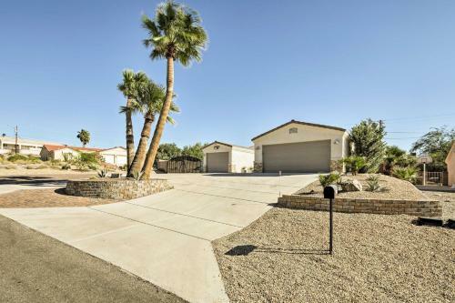 Lavish Lake Havasu Home W/ Pool, Spa & Fire Pit!