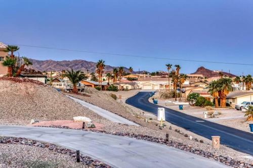 360 Lake Havasu Views With Pool & Bbq!