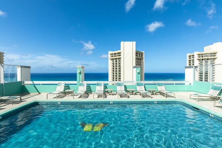 Hotel Aston Pacific Monarch