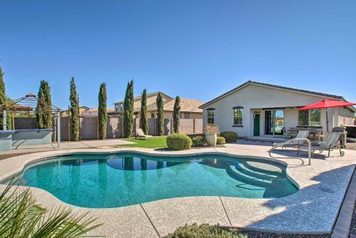 Sunny Oasis In San Tan Valley With Private Yard