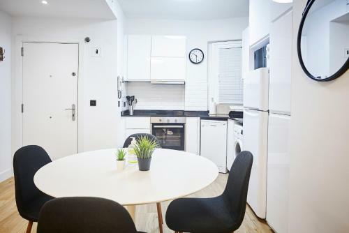 Izpizua Apartment