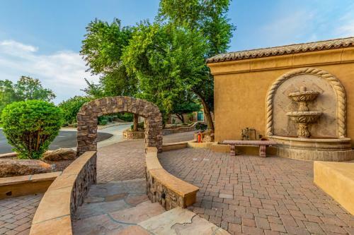 70th Mesa Home