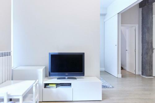 Miramon Apartment By Basquehomes