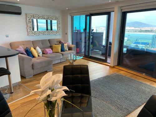 Luxury Ocean Spa Plaza Private Large 1 Bed Apartment