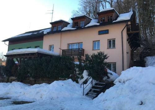 Hostal Chata Artur