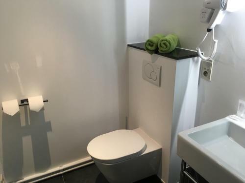Hotel C�t� Cour