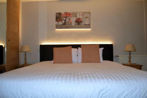 Hotel C�t� Cour