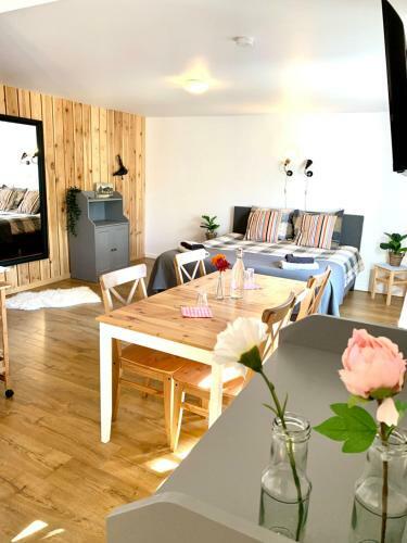 Bed & Breakfast La Fleur Et Le Soleil (F&s)