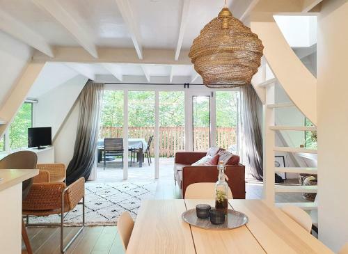 Moderne A-frame Cabin In Ardennen