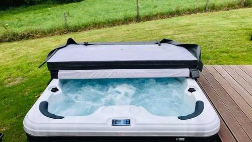 Villa Adurbuy Avec Jacuzzi