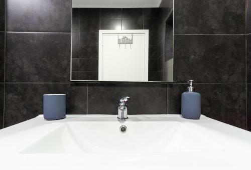 Apartamento 4U Alojamento - Terra�o & Varanda