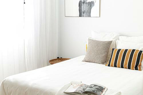 Luxury Modernist Design Townhouse With Garden