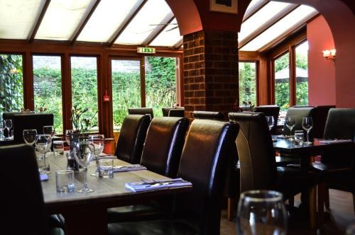 Posada The Crown Inn Hotel