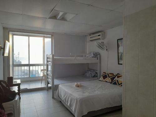 Hermoso Apartamento En El Laguito, Edificio Cristoforo Colombo