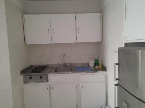 Hermoso Apartamento En El Laguito, Edificio Cristoforo Colombo