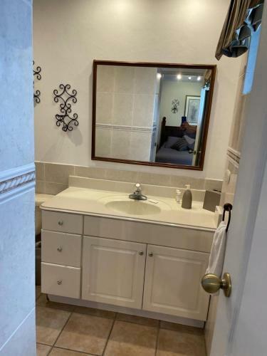 Apartamento Edif�cio Vista Verde - Oakland - Zona 10