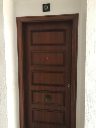 Inviting 2-bed Apartment In Sax Historical Spain