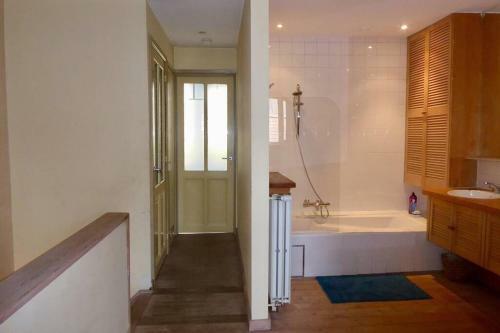 Apartamento Spacious Duplex + Terrace In Ghent. Top Location!