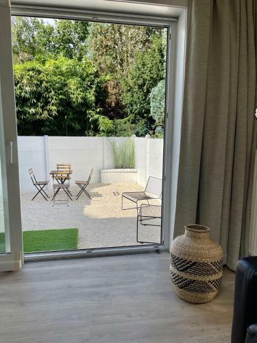 Unique Luxury Apartment With Cosy Garden!