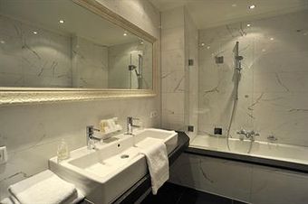 Golden Tulip Hotel West-ende