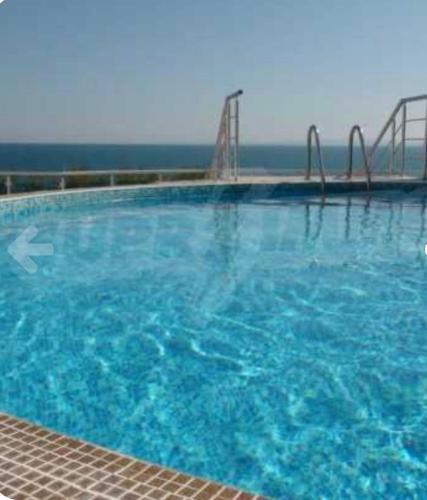 Sea View 1 Bed Apartment With Stunning Ocean Views