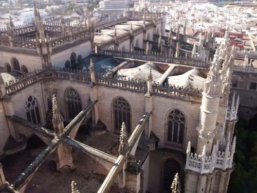 Apartamento C�ntrico Plaza Del Salvador
