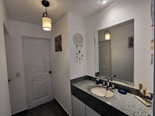 Bocapan, Apartamento Duplex -condominio Las Palmeras