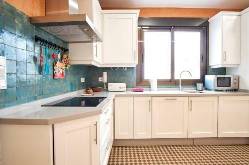 Apartamento Rodrigo de Triana Courtyard By Valcambre