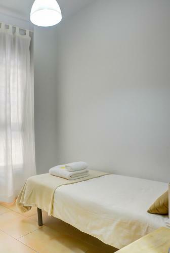 Deluxe Apartment San Julian With Parking