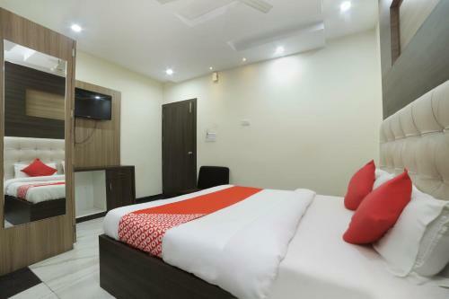 Hotel Oyo 61135 Halwai Association