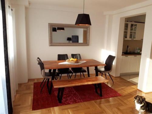 Apartments With A Parking Space Makarska - 16851