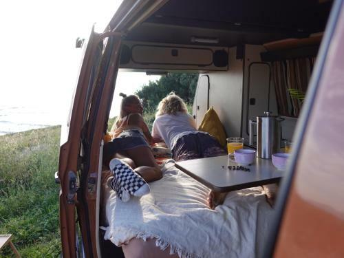 Gem�tlicher Volkswagen T3 Van In Nordspanien