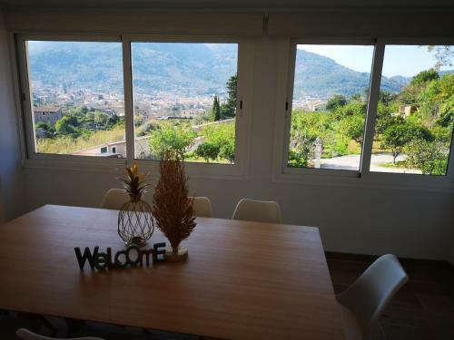 Penthouse Overlooking Soller With Garden & Terrace