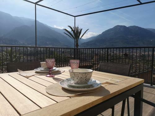 Penthouse Overlooking Soller With Garden & Terrace